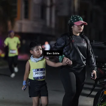 Runner Photo 7803549