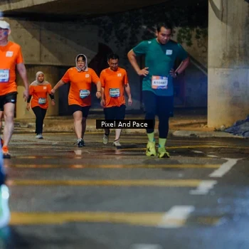 Runner Photo 7803555