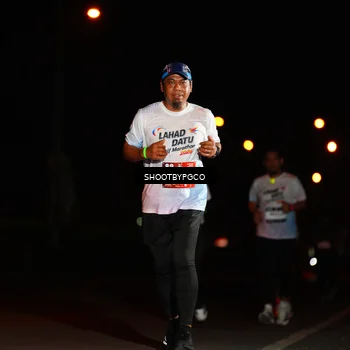 Runner Photo 7803615