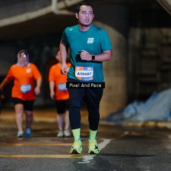Runner Photo 7803642