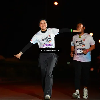 Runner Photo 7803674