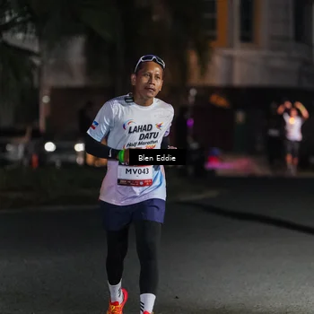 Runner Photo 7803705