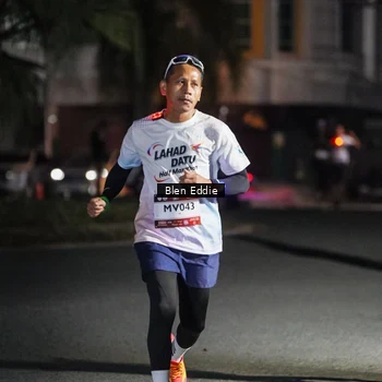 Runner Photo 7803712