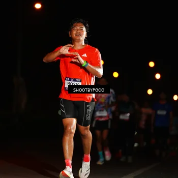 Runner Photo 7803735
