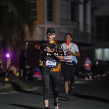Runner Photo 7803736