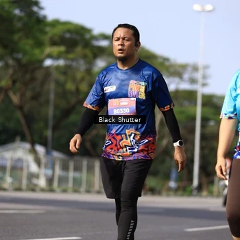 Runner Photo 7803739