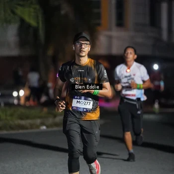 Runner Photo 7803750