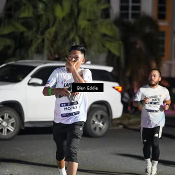 Runner Photo 7803809