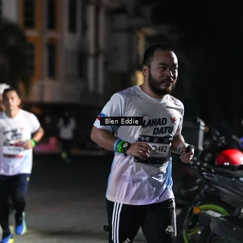 Runner Photo 7803842
