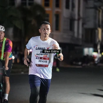 Runner Photo 7803887