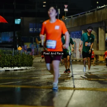 Runner Photo 7803917