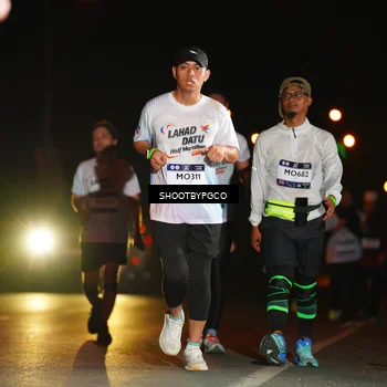 Runner Photo 7803975
