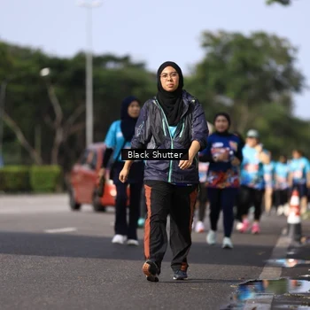 Runner Photo 7803983
