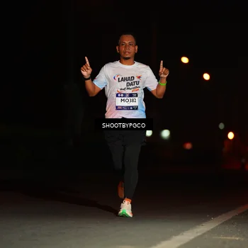 Runner Photo 7804004