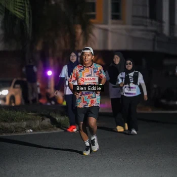 Runner Photo 7804009