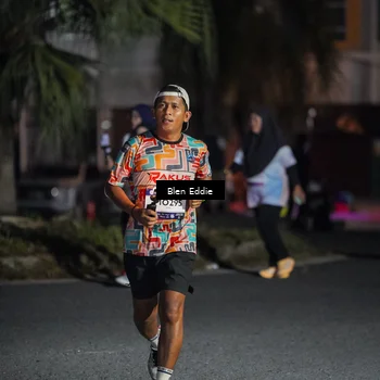 Runner Photo 7804024