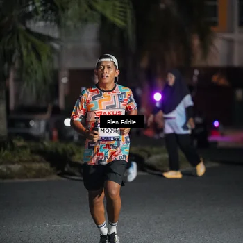 Runner Photo 7804031