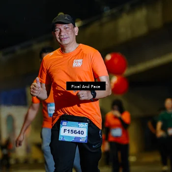 Runner Photo 7804089