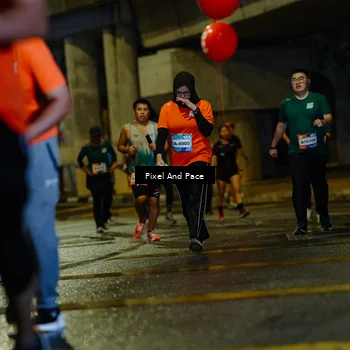Runner Photo 7804092