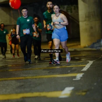 Runner Photo 7804098