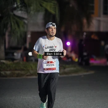 Runner Photo 7804103
