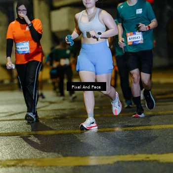 Runner Photo 7804111