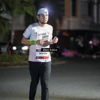 Runner Photo 7804113