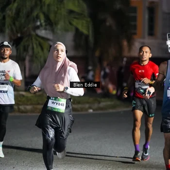 Runner Photo 7804181
