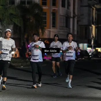 Runner Photo 7804238