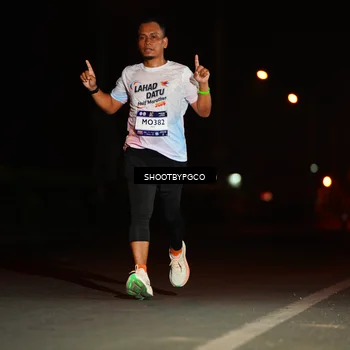Runner Photo 7804240