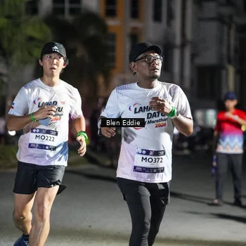 Runner Photo 7804282