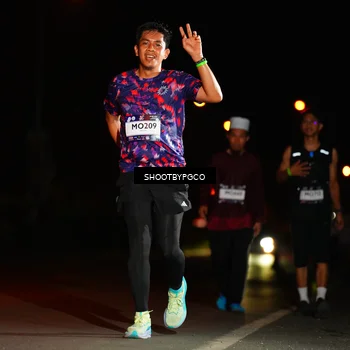 Runner Photo 7804291