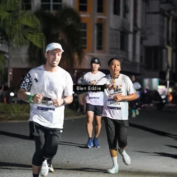 Runner Photo 7804296