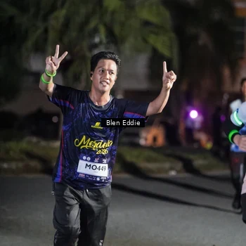 Runner Photo 7804387