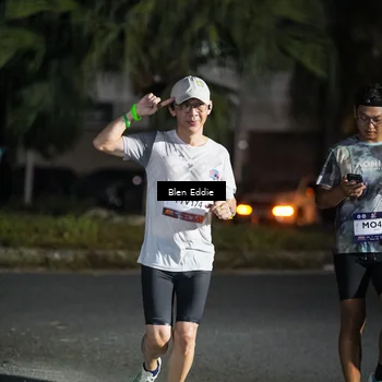 Runner Photo 7804653