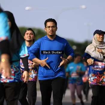 Runner Photo 7804672
