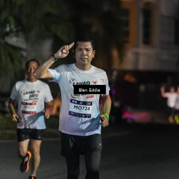 Runner Photo 7804678