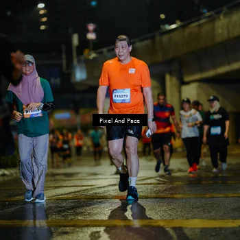 Runner Photo 7804715