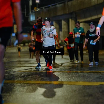 Runner Photo 7804753