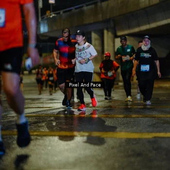 Runner Photo 7804760