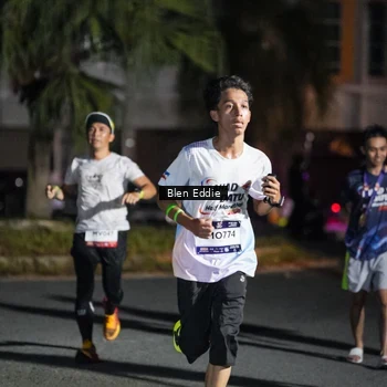 Runner Photo 7804834