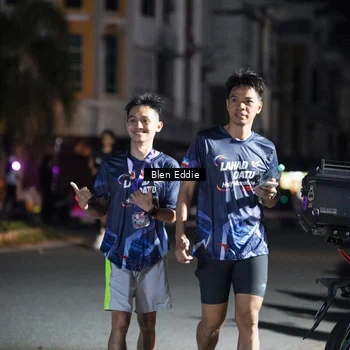 Runner Photo 7804918