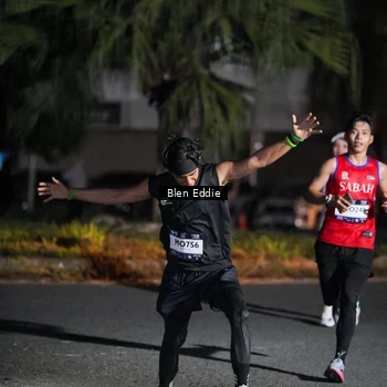 Runner Photo 7804973