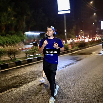 Runner Photo 7804985