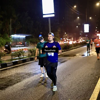 Runner Photo 7805005