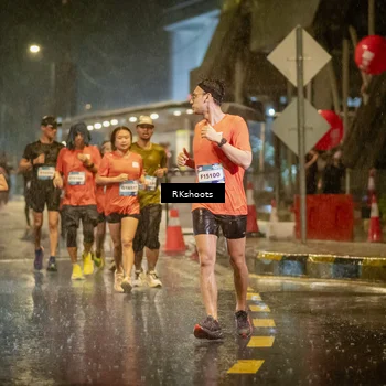 Runner Photo 7805038