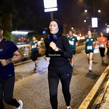 Runner Photo 7805055
