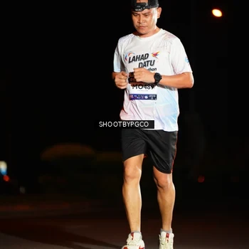 Runner Photo 7805197