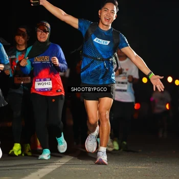 Runner Photo 7805211