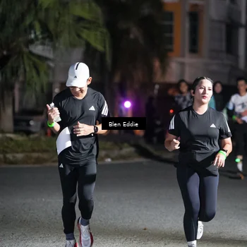 Runner Photo 7805213